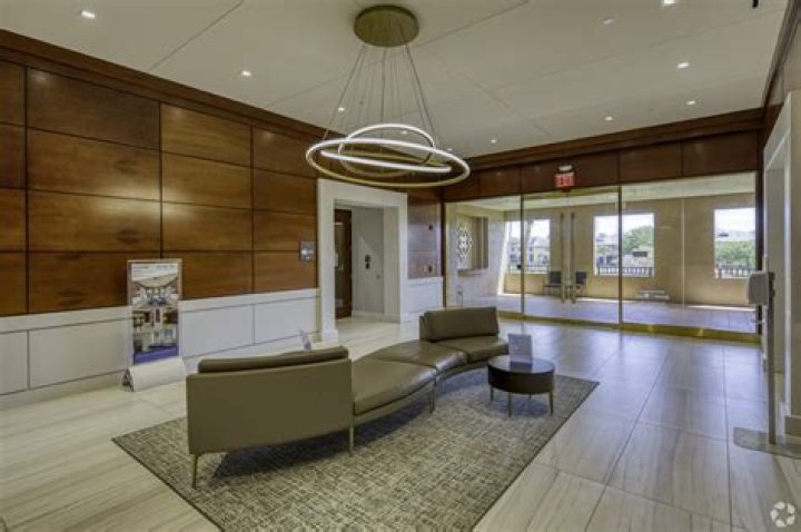 Comprehensive Guide to 950 Lake Carillon Drive, St. Petersburg, FL 33716