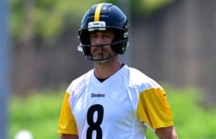 Aaron Jidgetats: The Rising Star in the Digital Era