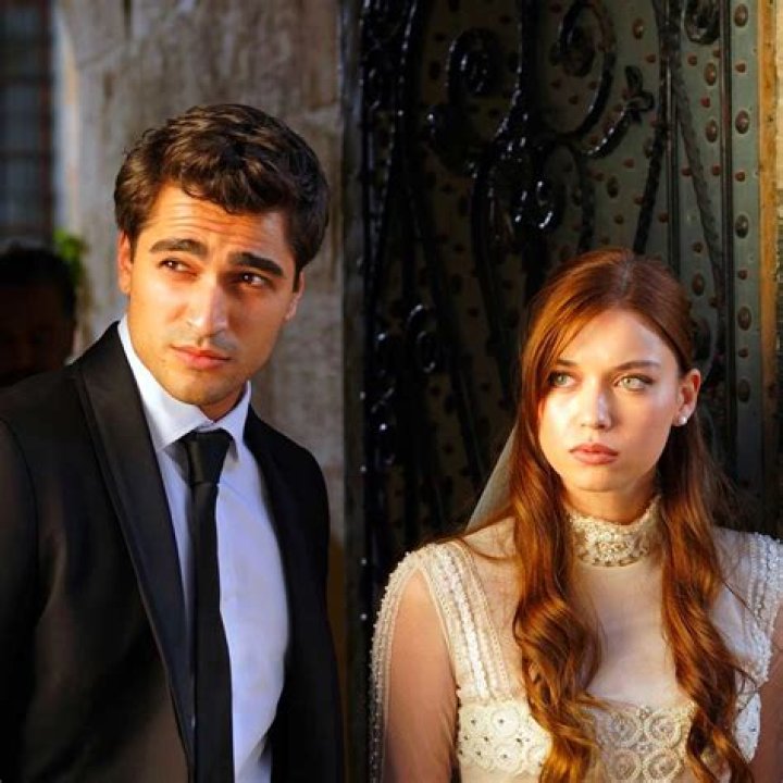 Exploring the Fascinating Connection Between Afra and Mert Ramazan