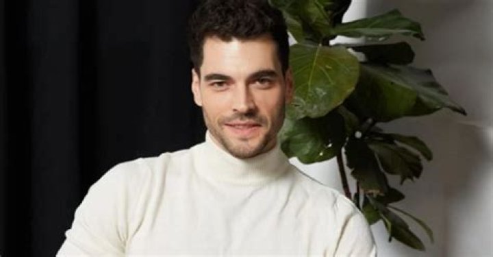 Akin Akinozu: The Rising Star of Turkish Cinema