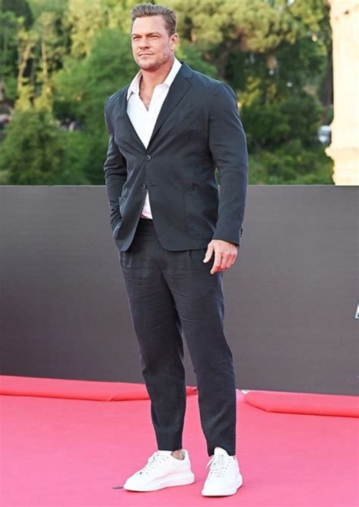 Unveiling Alan Ritchson's Height in Feet: A Closer Look