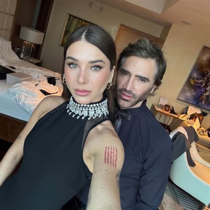 Alejandro Fernandez Romance: A Deep Dive into the Heart of a Musical Legend