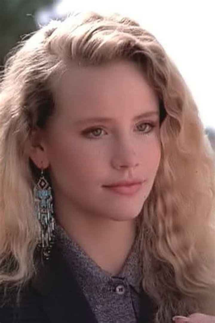 A Deep Dive into Amanda Peterson's Life and Legacy