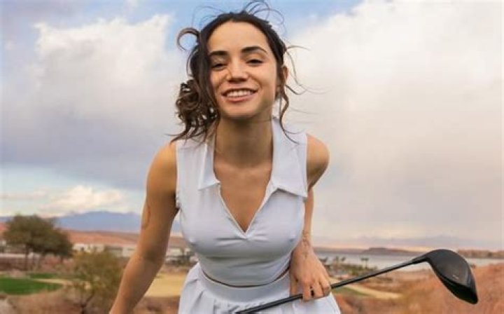 Discovering the Allure of Benitez Smith's OnlyFans