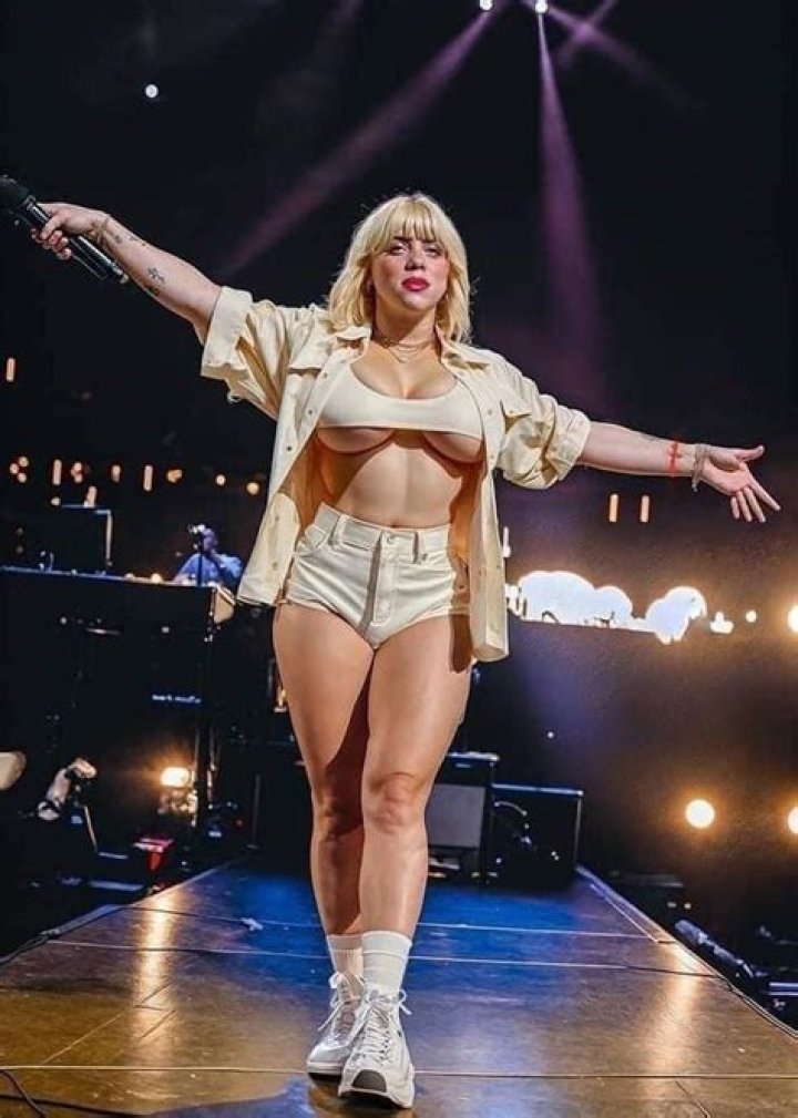 Billie Eilish Naked: A Comprehensive Look at Art, Expression, and Misinterpretation