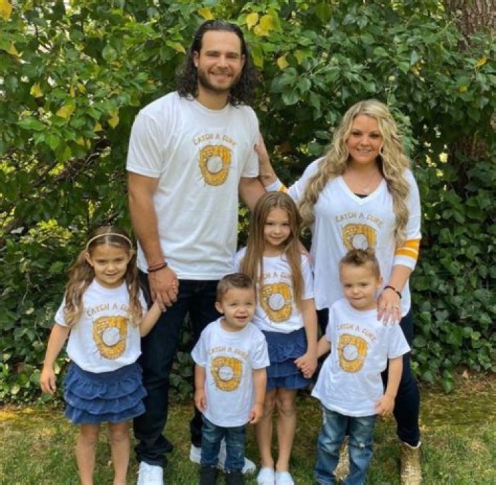 Unveiling the Wealth of a Baseball Star: Brandon Crawford Net Worth