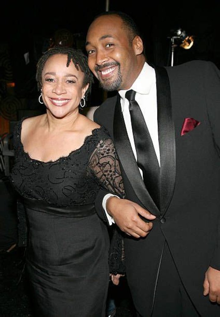 Candice Patton: The Life of Jesse L. Martin's Wife