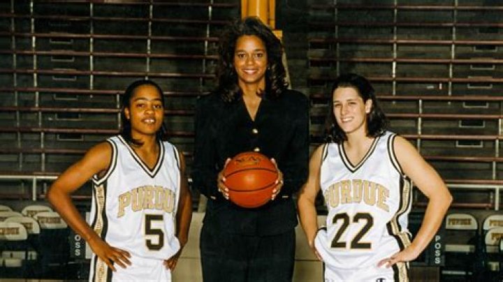 Unraveling the Mystery of Carolyn Peck's Age