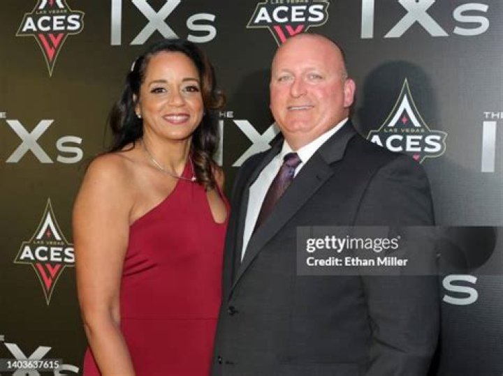 Unraveling the Life of Carolyn Peck and Her Husband