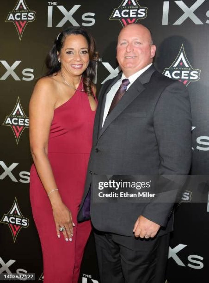 Unveiling the Life of Carolyn Peck: Who is Her Spouse?