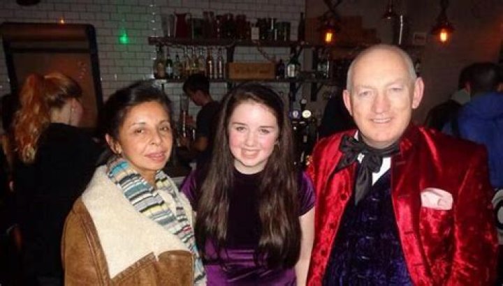 Charli XCX's Mother: A Supportive Force Behind a Pop Icon