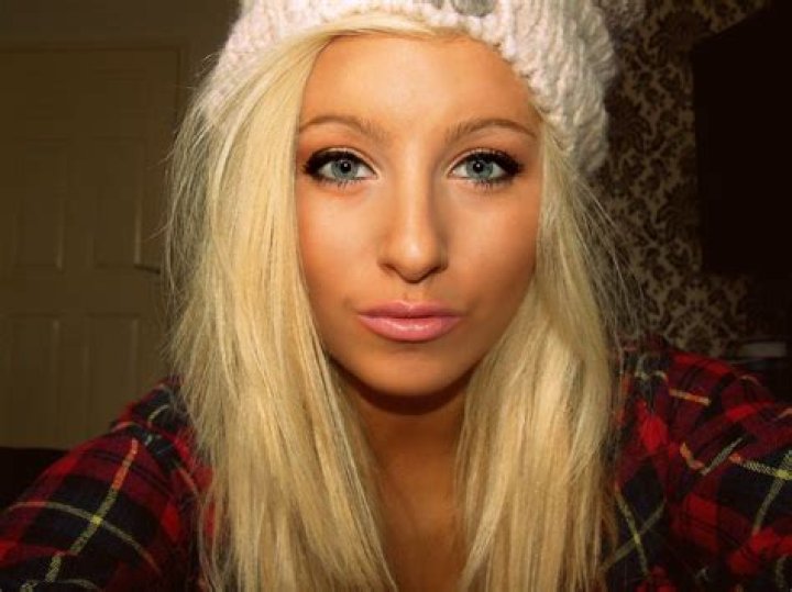 Charlotte Parkes Erome: A Comprehensive Look at the Rising Star