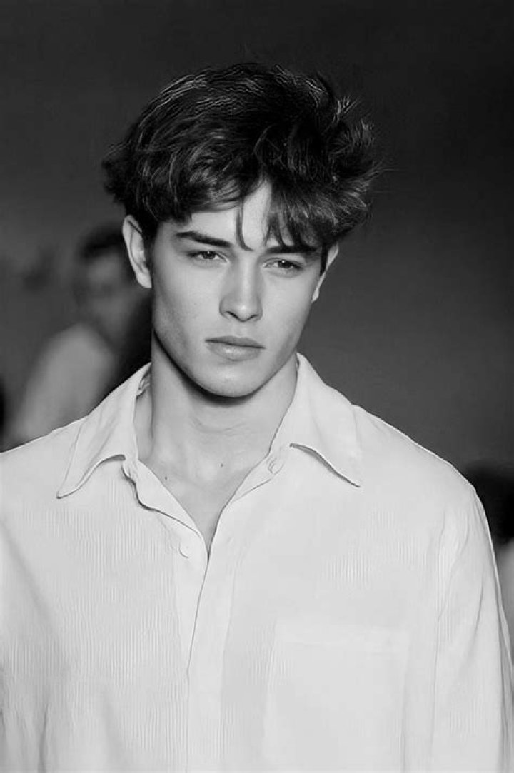 Unveiling the Charismatic World of Chico Lachowski