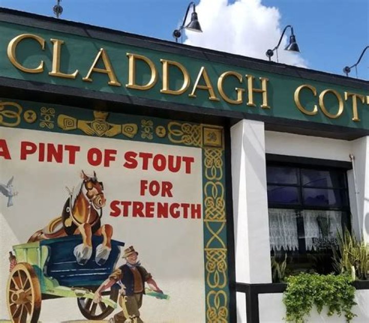 Discovering the Charm of Claddagh Cottage Irish Pub