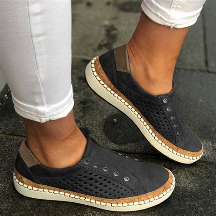 Comfortable Women's Footwear: The Ultimate Guide to Style and Comfort