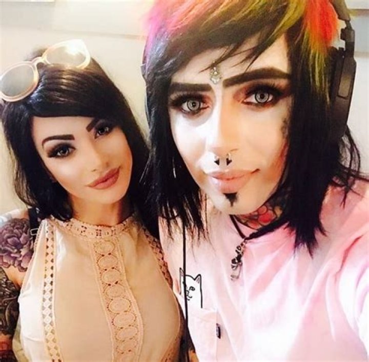 Dahvie Vanity's Girlfriend: A Deep Dive into Their Relationship
