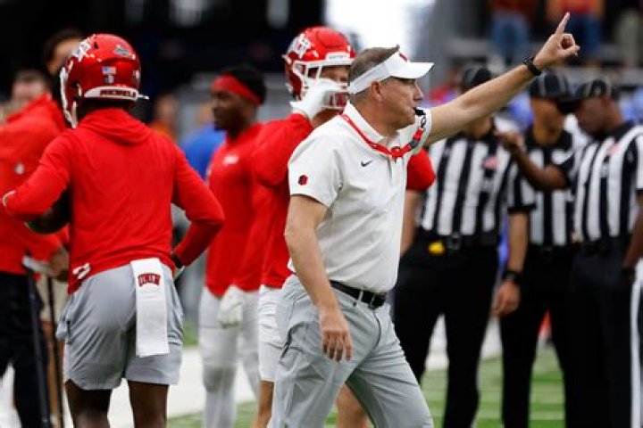 **The Rise and Journey of Dan Mullen in College Football**