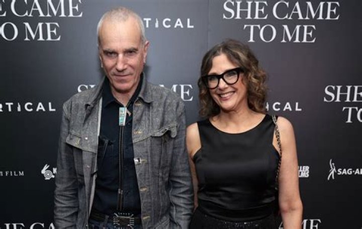 Exploring the Weight Journey of Daniel Day-Lewis