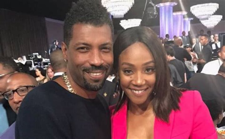 Unveiling the Mystery: Who is Deon Cole's Girlfriend?