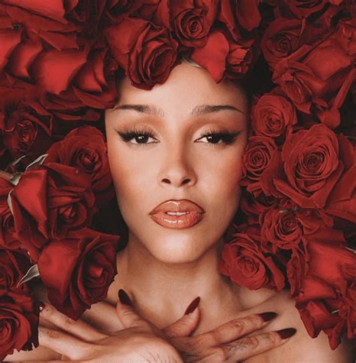 Doja Cat: The Rise of a Modern Pop Icon