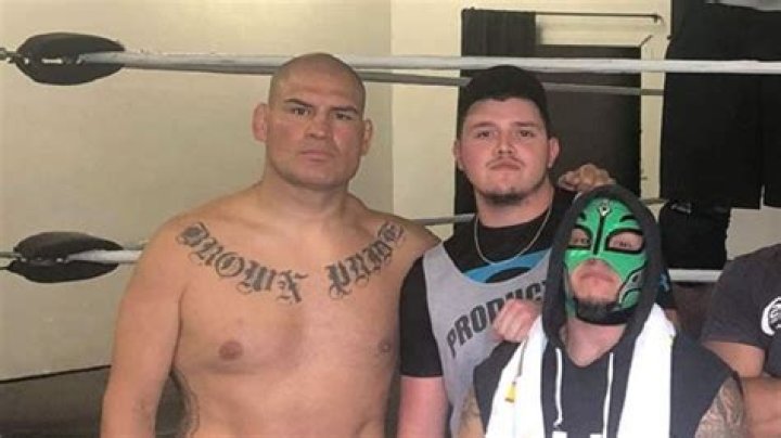 Unraveling the Mystery: Dominik Mysterio's Real Dad