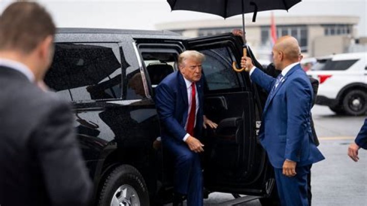 Donald Trump's 25 Money Secrets: Unlocking the Secrets to Financial Success