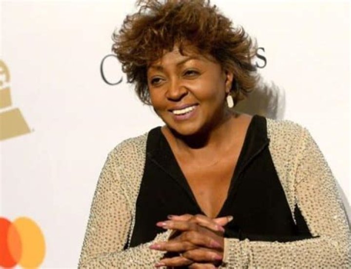 Elan Gale Net Worth: Unveiling the Wealth of the Mastermind Behind Viral Moments