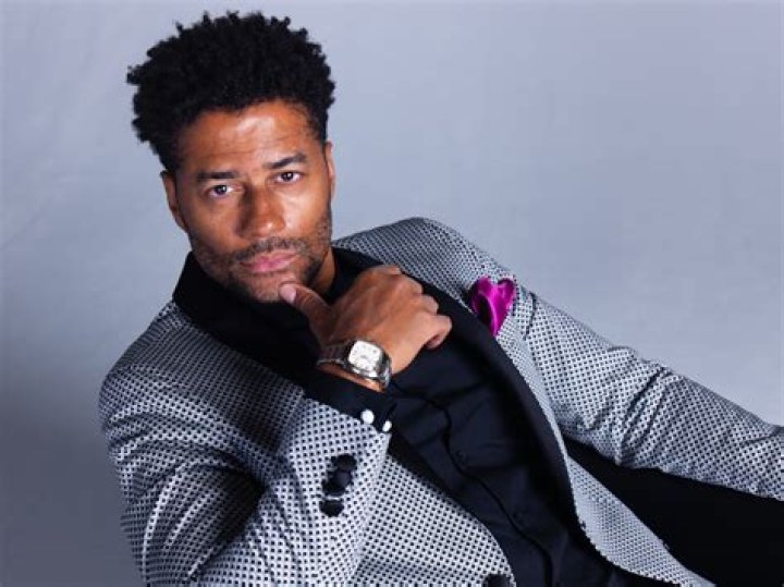 Eric Ben&eacute;t: The Soulful Voice Behind Modern R&amp;B