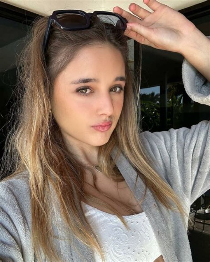 Erulz 2023: The Rising Star in the Digital Content Space