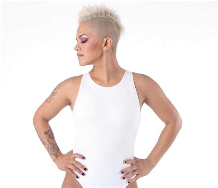 Exploring the Fascinating World of Evajonez