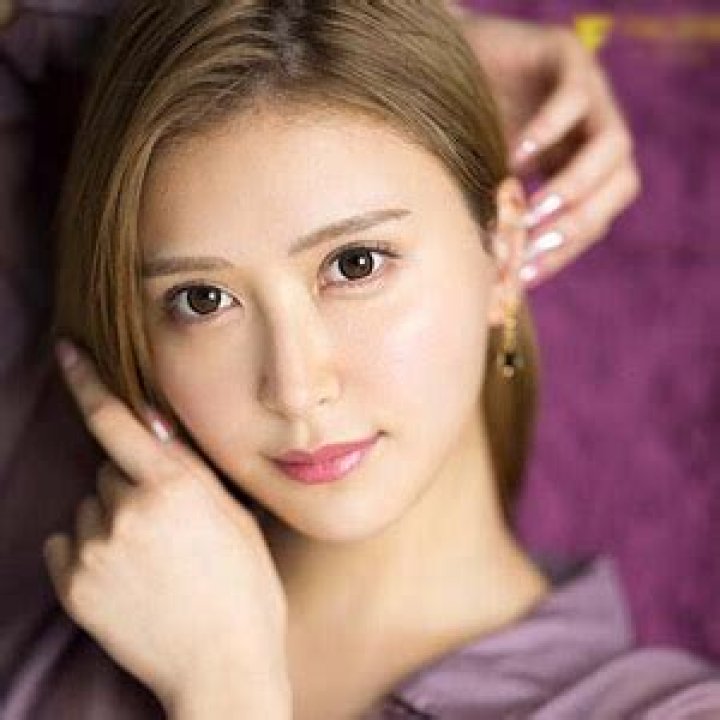 Discovering Fujii Ranran: The Rising Star of Japanese Entertainment