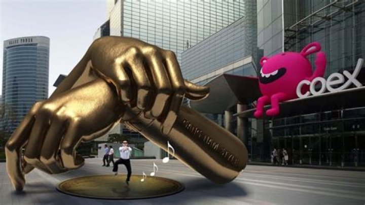Exploring the Iconic Gangnam Style Statue: A Cultural Phenomenon