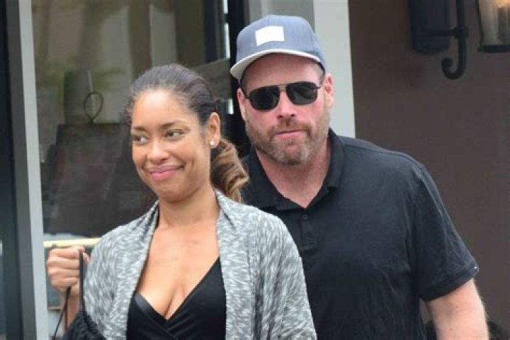 Exploring the Love Life of Gina Torres: Who is Her Boyfriend?