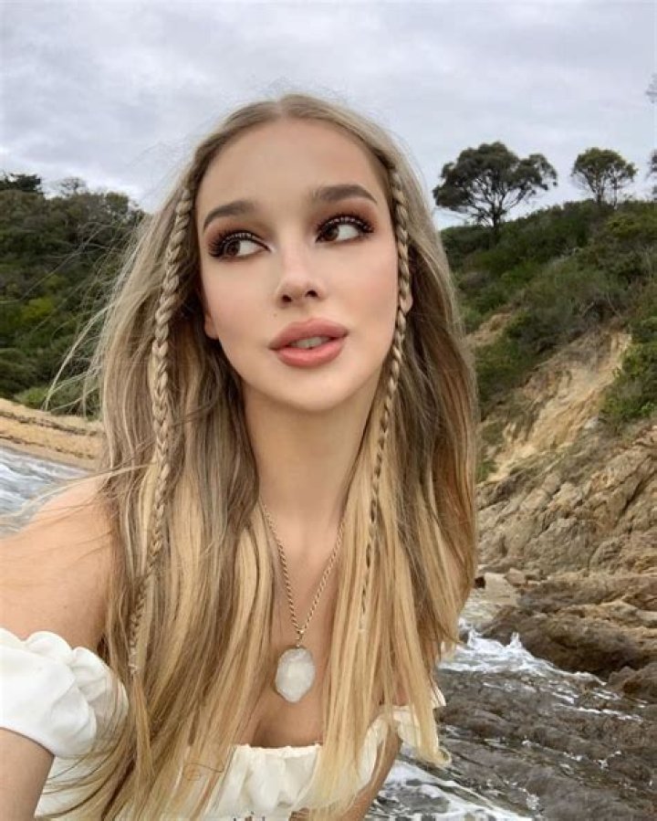 Exploring the Controversy Surrounding Grace Hyland Nudes: A Comprehensive Analysis