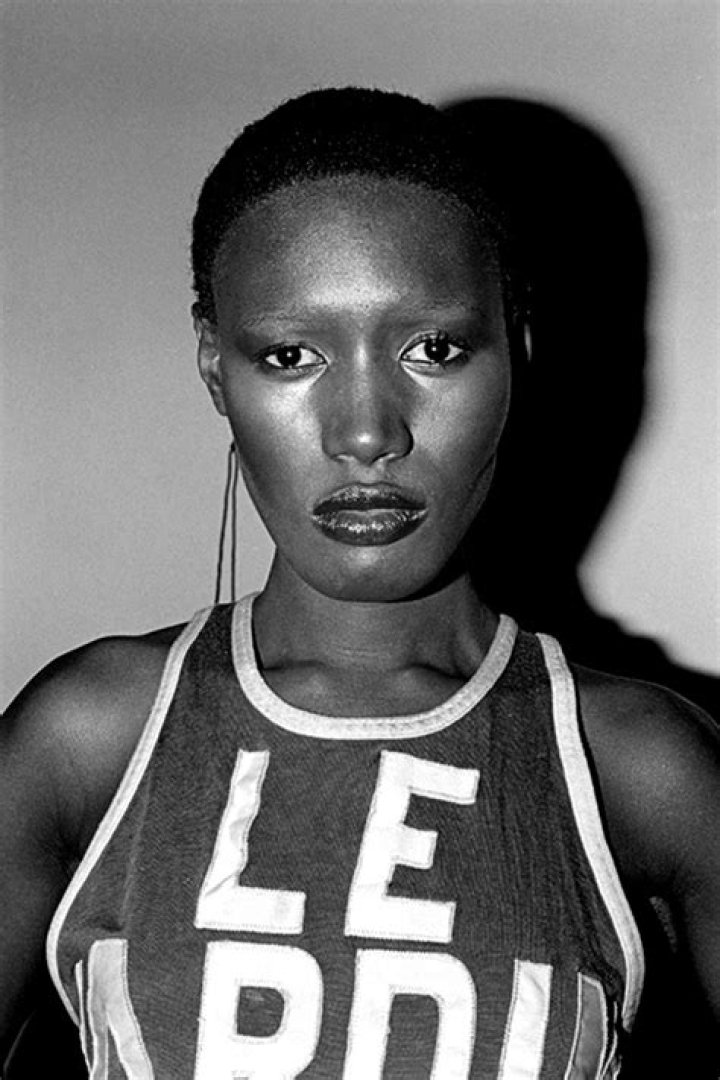 Grace Jones in the 1970s: A Cultural Icon Redefining Music and Fashion