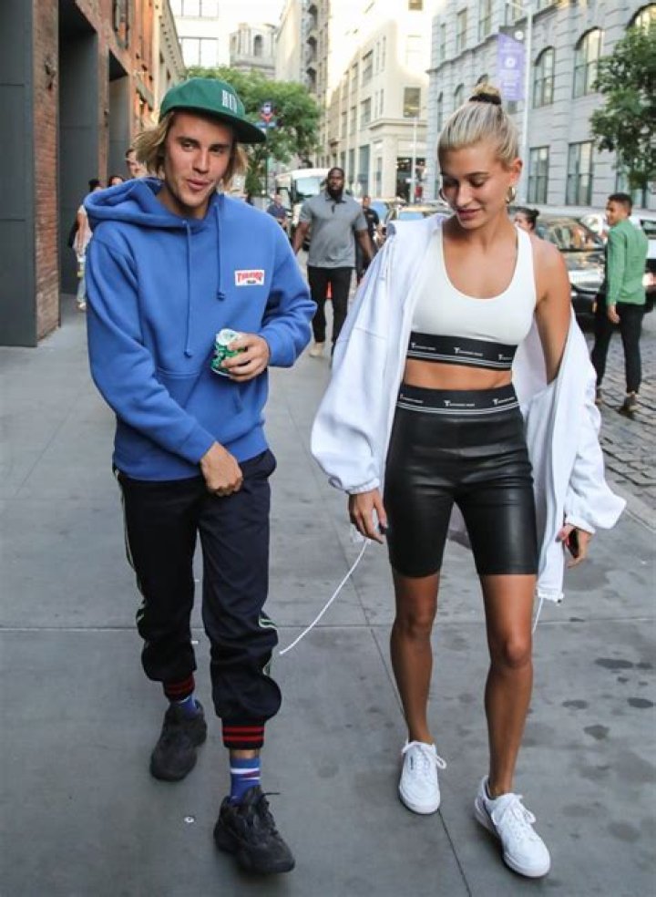 Unveiling Hailey Bieber's Height: A Journey Through Fashion and Fame