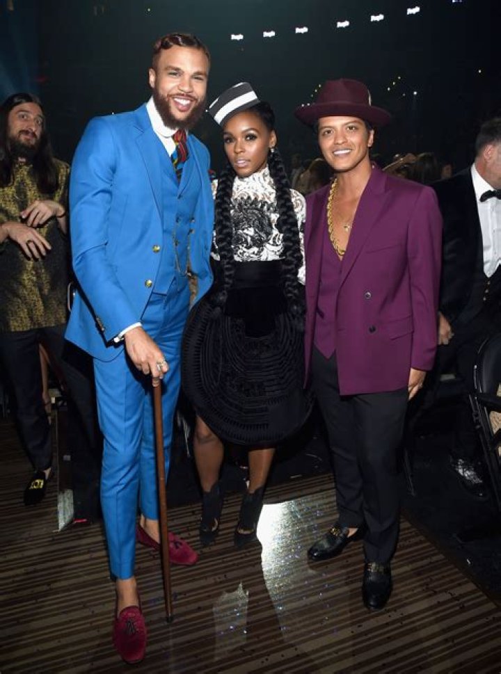 Discovering the Height of Bruno Mars: How Tall is He Really?