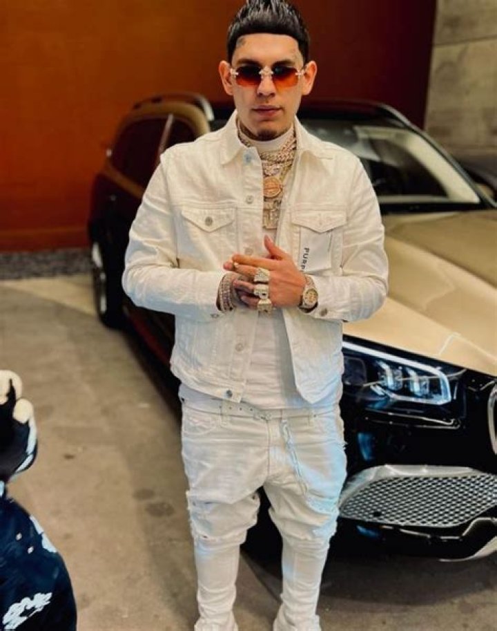 How Tall is DeeBaby: Unveiling the Height of the Rising Star