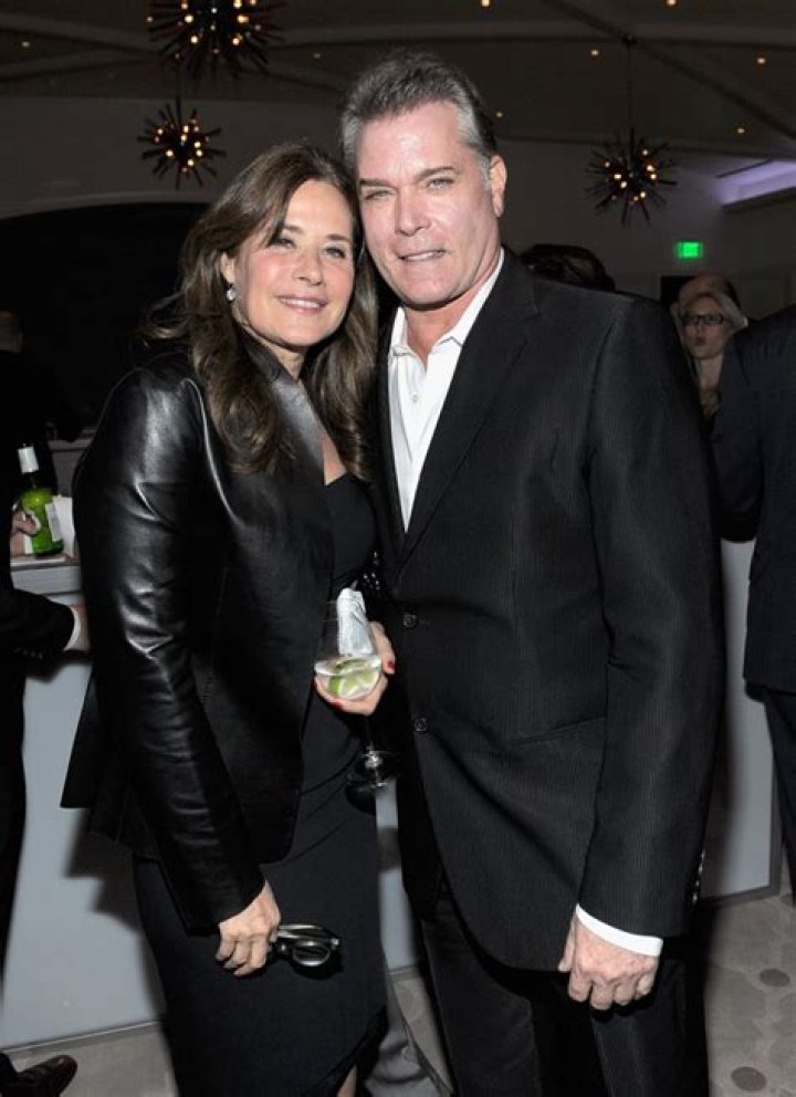How Tall is Lorraine Bracco? Everything You Need to Know!