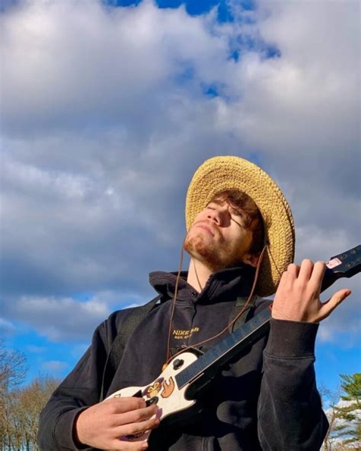 Unveiling the Mystery: How Tall is Packgod?