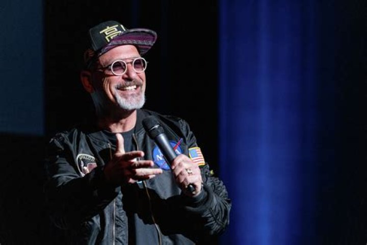 Howie Mandel's Triumph at Mohegan Sun: A Night of Laughter and Entertainment