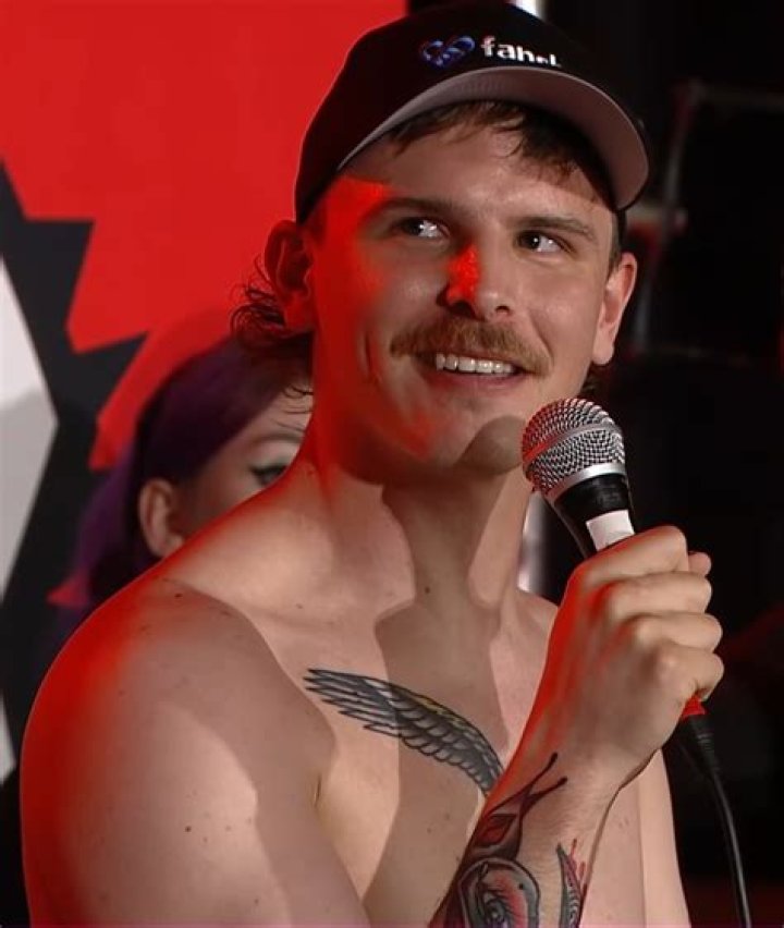 Idubbbz: The Rise of a YouTube Icon