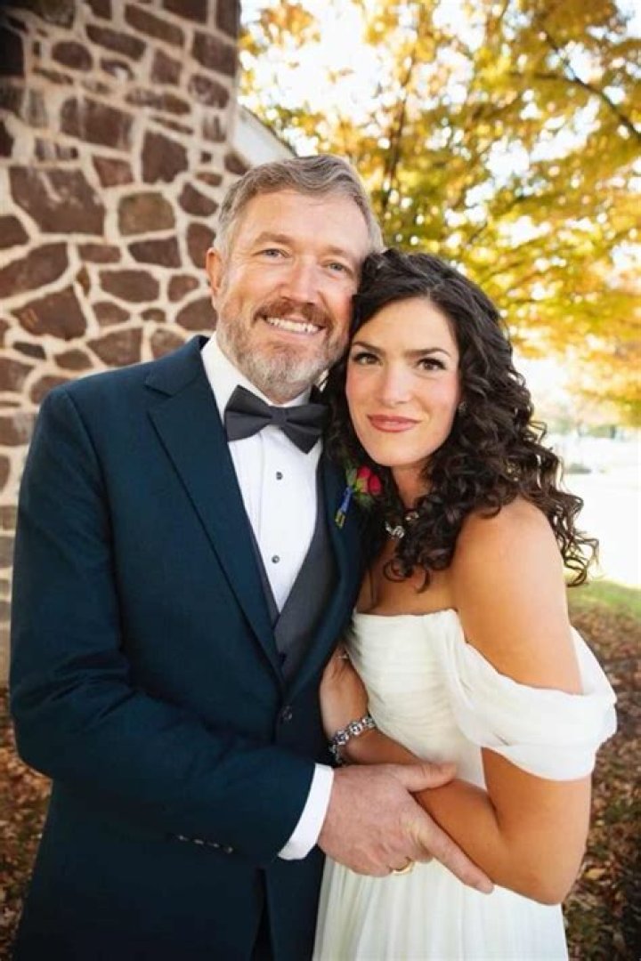 Unveiling the Mystery: Is Carolyn Peck Married?