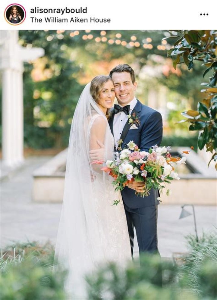 Unraveling the Mystery: Is Ed Helms Married?