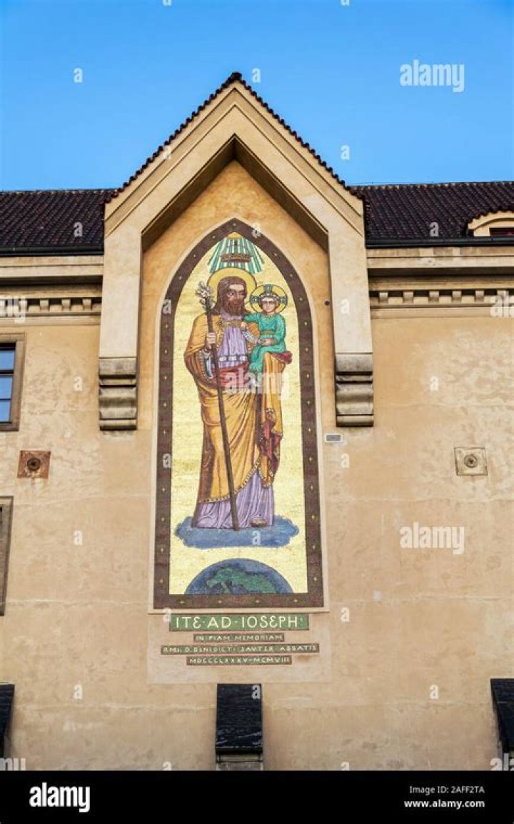 Understanding "Ite Ad Maria": The Role of Mary in Catholicism