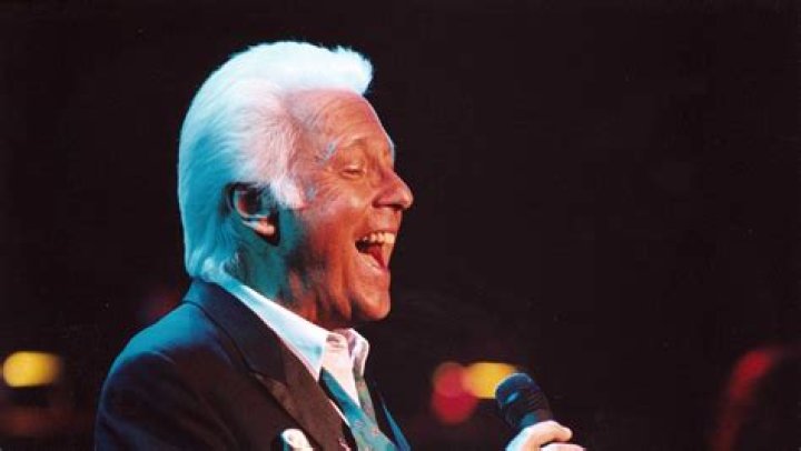 Exploring the Life and Love of Jack Jones: The American Singer and His Spouse