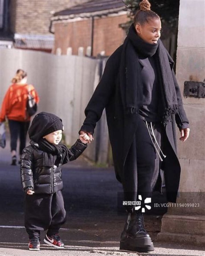 Unveiling Janet Jackson's Son: Recent Photos