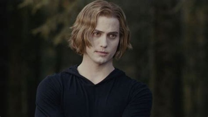 Exploring Jasper Cullen: The Enigmatic Character from the Twilight Saga