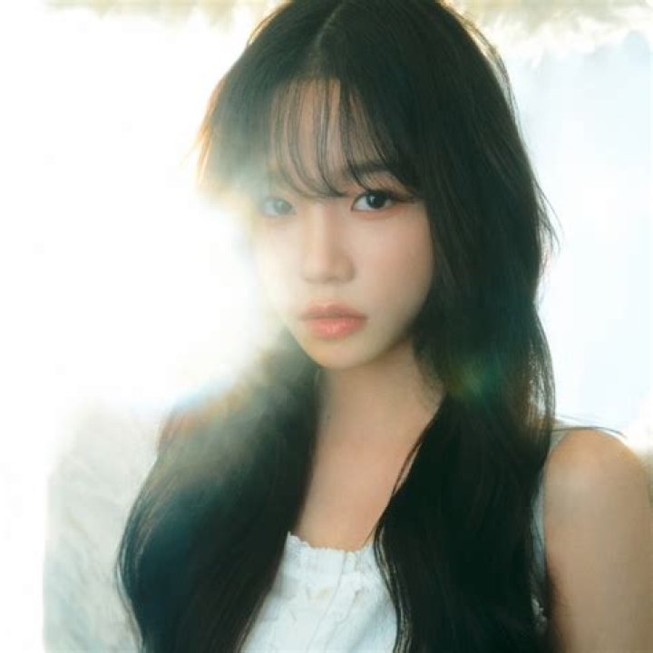 Discovering Jo Yuri: A Rising Star in the K-Pop Industry