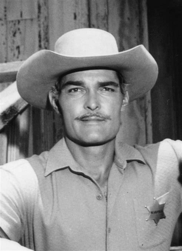 Discovering the Life and Career of John Russell, the Actor Who Captivated Audiences